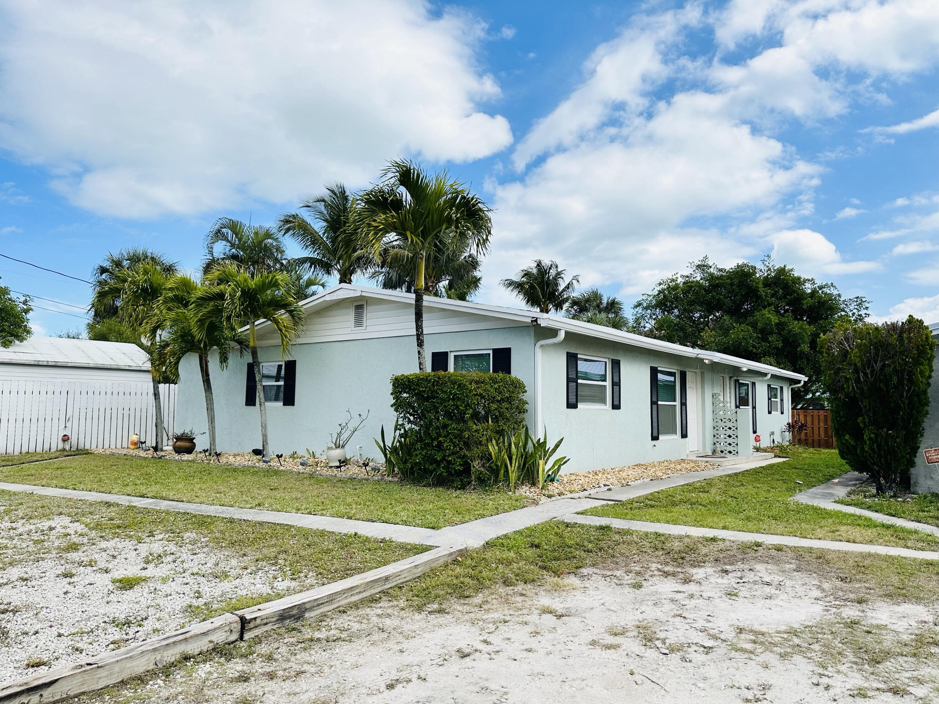 722 Granada Street Fort Pierce, FL 34949 - Photo 9 of 66 IMG_6501