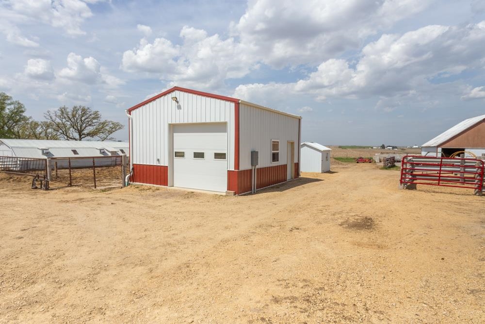 11244 Settlement Road Cassville, WI 53806 - Photo 22 of 37