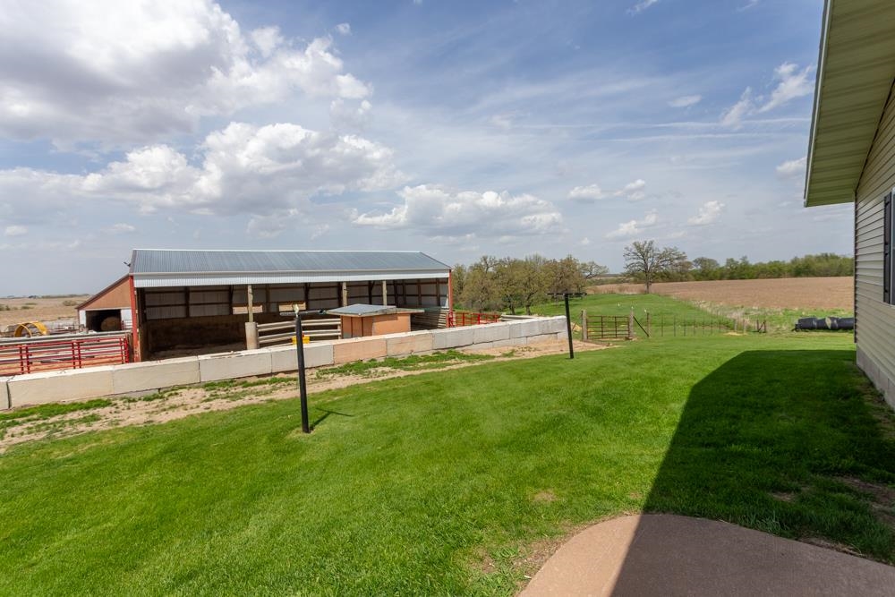 11244 Settlement Road Cassville, WI 53806 - Photo 24 of 37