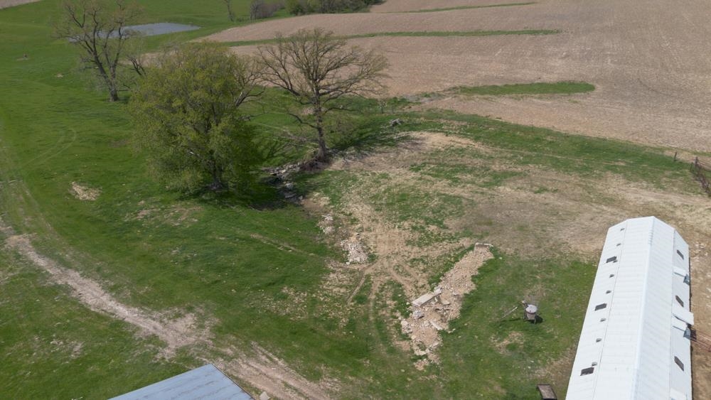 11244 Settlement Road Cassville, WI 53806 - Photo 35 of 37