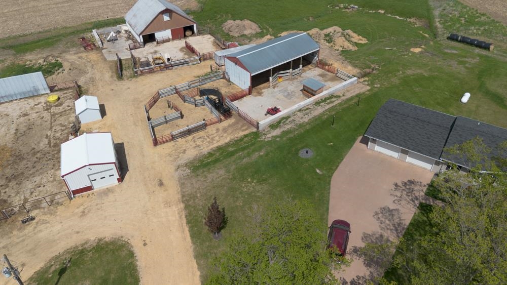 11244 Settlement Road Cassville, WI 53806 - Photo 36 of 37
