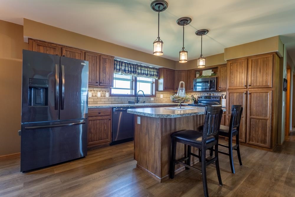 11244 Settlement Road Cassville, WI 53806 - Photo 7 of 37