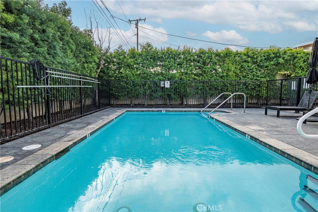 7950 Telegraph Road Downey, CA 90240 - Photo 31 of 36 Pool