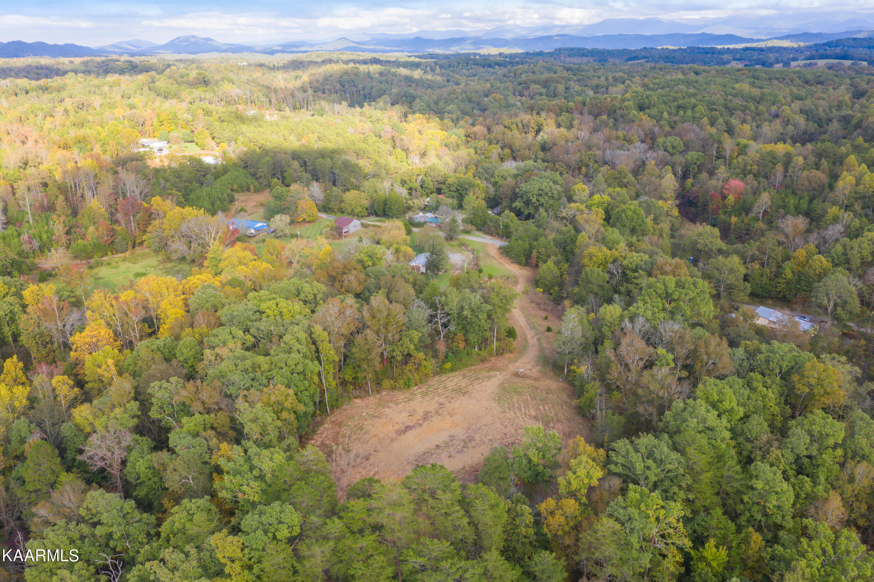 650 Shaddon Road Tellico Plains, TN 37385 - Photo 14 of 22 650 Shadden Road-12