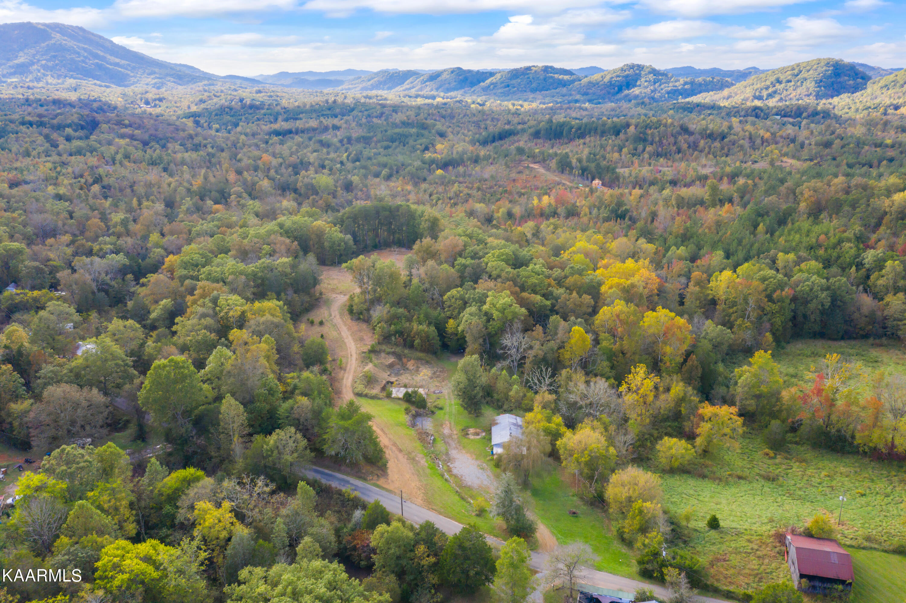 650 Shaddon Road Tellico Plains, TN 37385 - Photo 18 of 22 650 Shadden Road-18