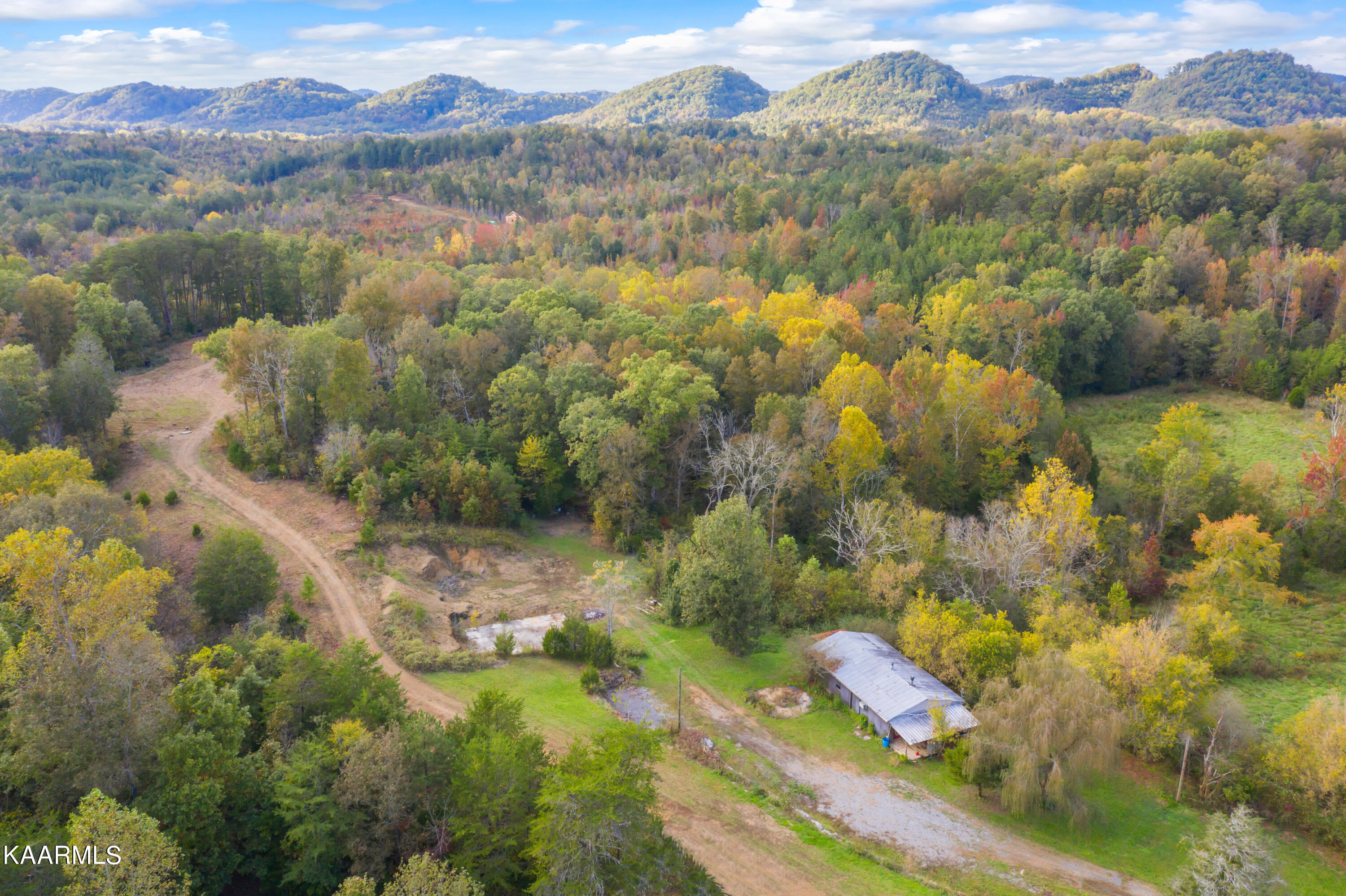 650 Shaddon Road Tellico Plains, TN 37385 - Photo 20 of 22 650 Shadden Road-20