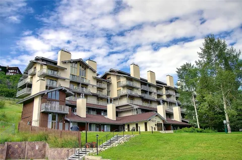 $695,000 | 1920 Ski Time Square Drive, Unit 202, Steamboat Springs, CO 80487