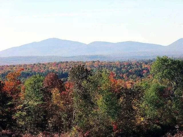 $199,900 | 431 Houlton Road, Island Falls, ME 04747