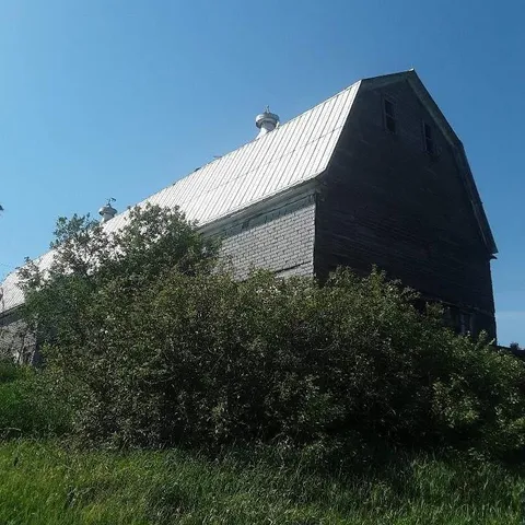 $199,900 | 431 Houlton Road, Island Falls, ME 04747