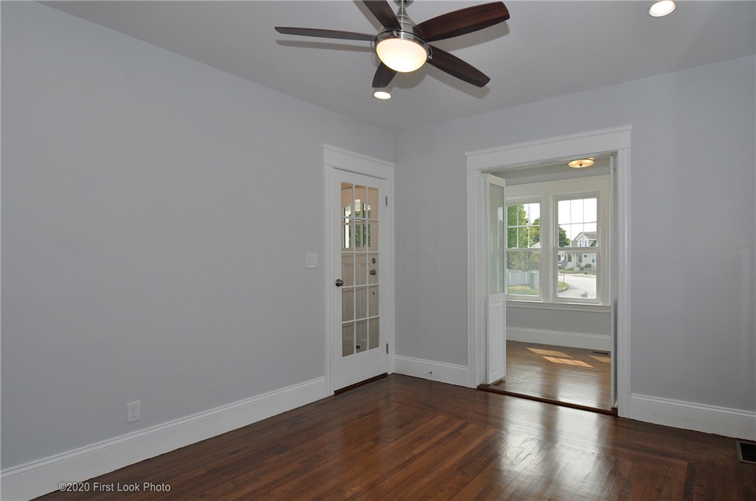6 Warwick Road Pawtucket, RI 02861 - Photo 7 of 40