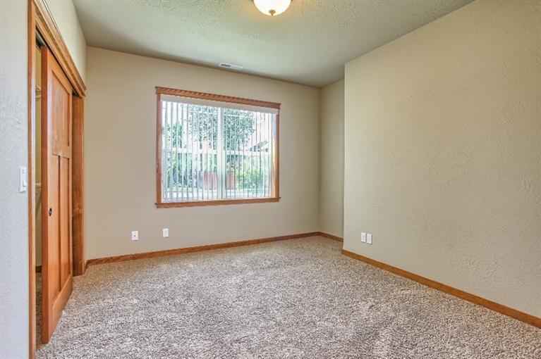 182 Echo Way Eagle Point, OR 97524 - Photo 28 of 35 Additional Photo
