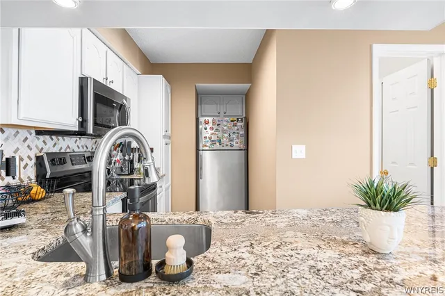 $299,000 | 8 Keph Drive, Unit 4, Amherst, NY 14228