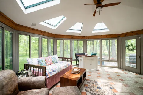 $759,900 | 13737 North Lake Shore Drive, Mequon, WI 53097