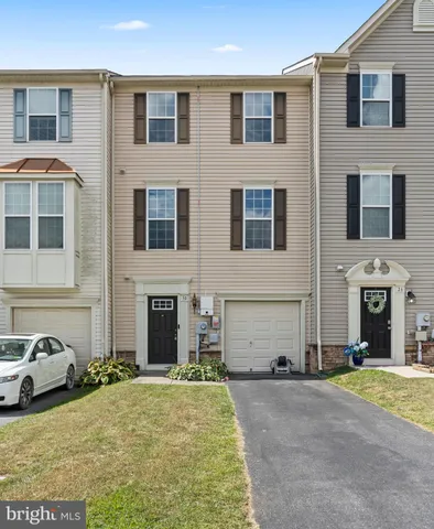 $275,000 | 30 Gauley River Path, Falling Waters, WV 25419