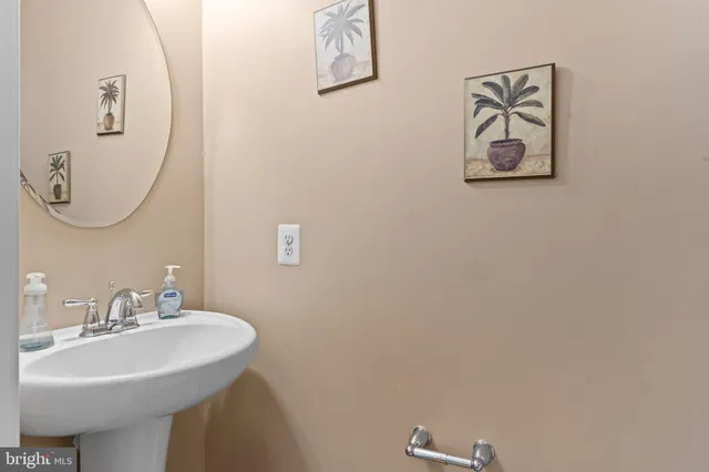 $275,000 | 30 Gauley River Path, Falling Waters, WV 25419