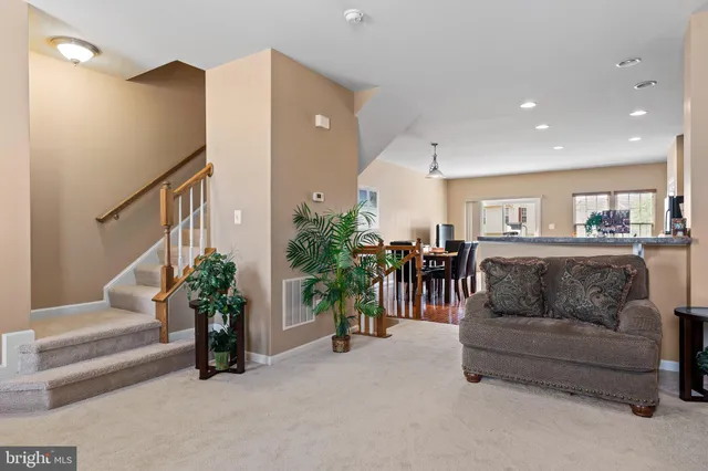 $275,000 | 30 Gauley River Path, Falling Waters, WV 25419