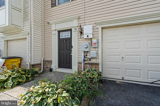 $275,000 | 30 Gauley River Path, Falling Waters, WV 25419