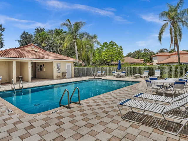 $472,900 | 6264 Northwest 38th Drive, Coral Springs, FL 33067