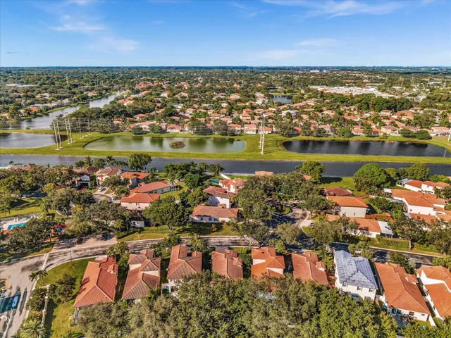 $472,900 | 6264 Northwest 38th Drive, Coral Springs, FL 33067