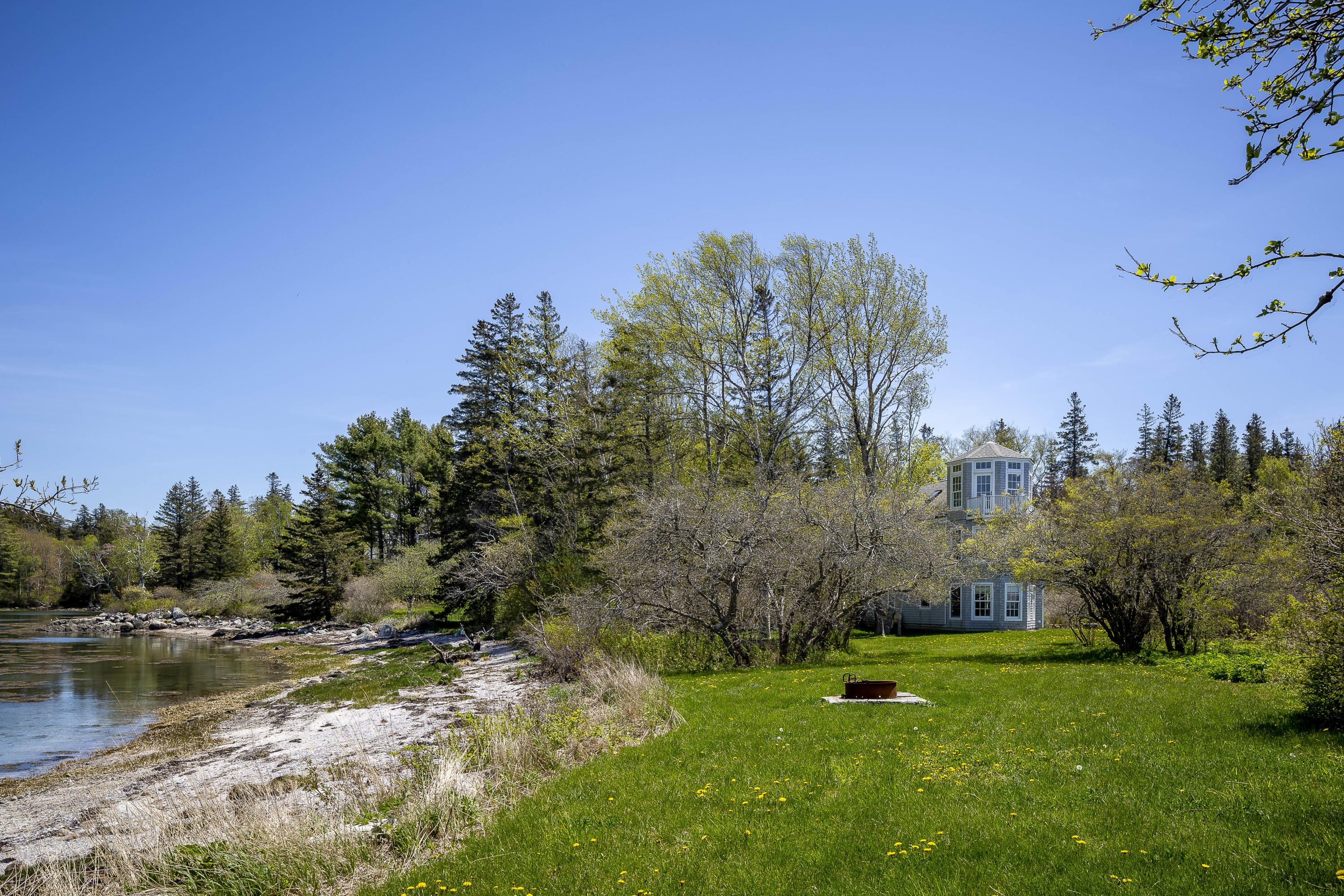 13 Crazy Point Road Tenants Harbor, ME 04860 - Photo 19 of 47 19