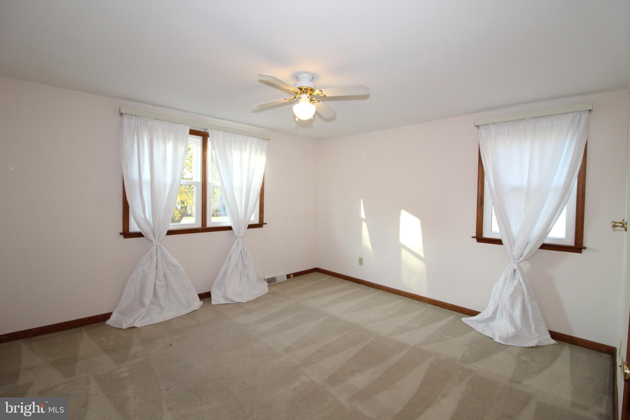 33 Walters Road Glen Mills, PA 19342 - Photo 25 of 32 Another Spacious Bedroom