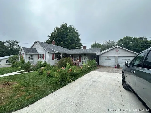 $145,000 | 801 North College Avenue, Salem, IN 47167
