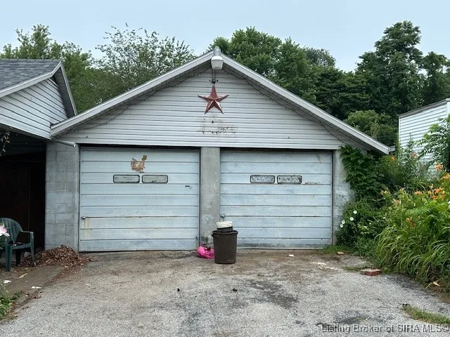 $145,000 | 801 North College Avenue, Salem, IN 47167