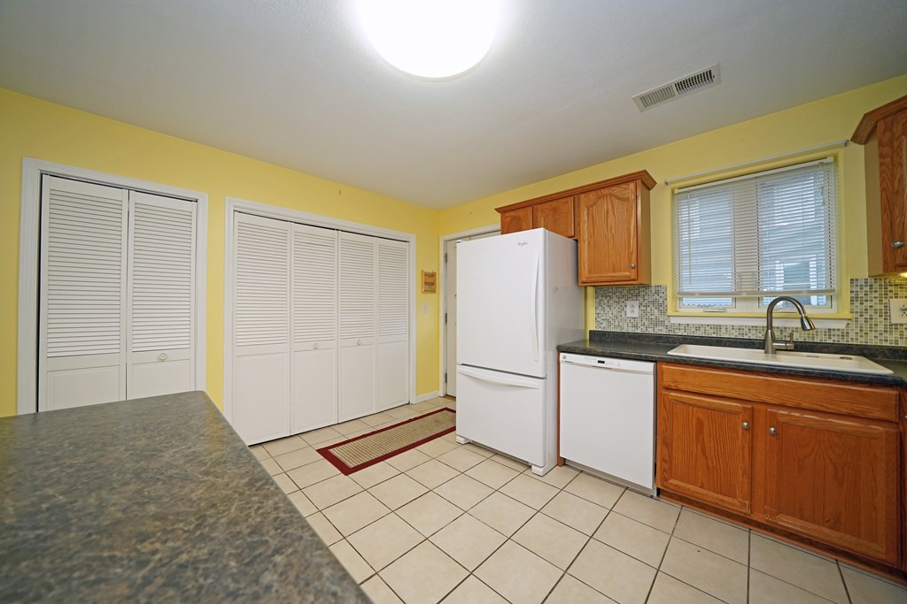 388 East 2nd Street Corning, NY 14830 - Photo 11 of 25