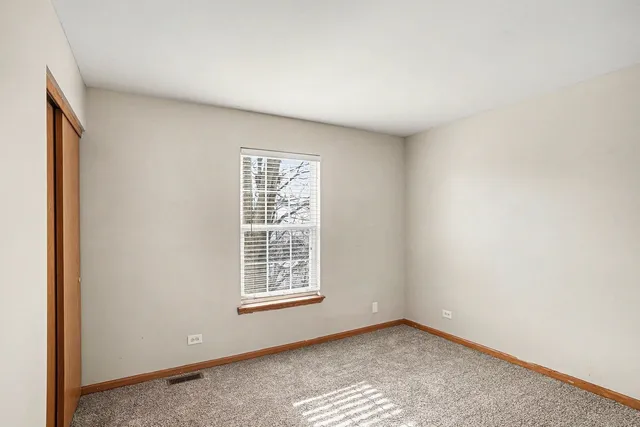 $399,900 | 541 Wingpointe Drive, Aurora, IL 60506