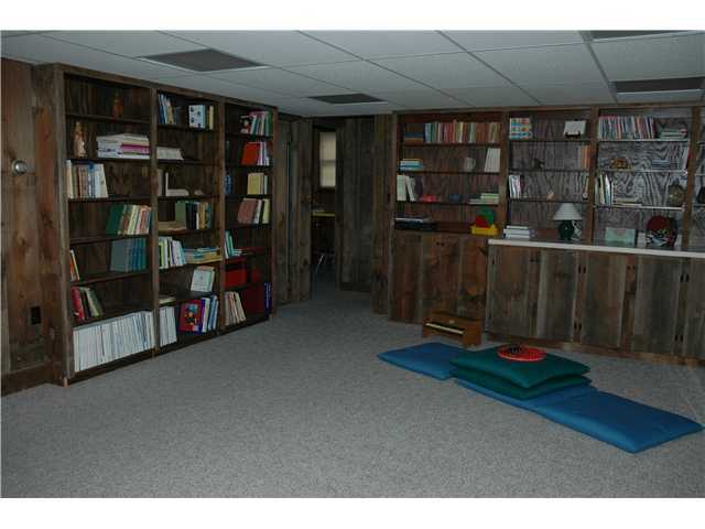 9283 Riverside Drive Powell, OH 43065 - Photo 14 of 18