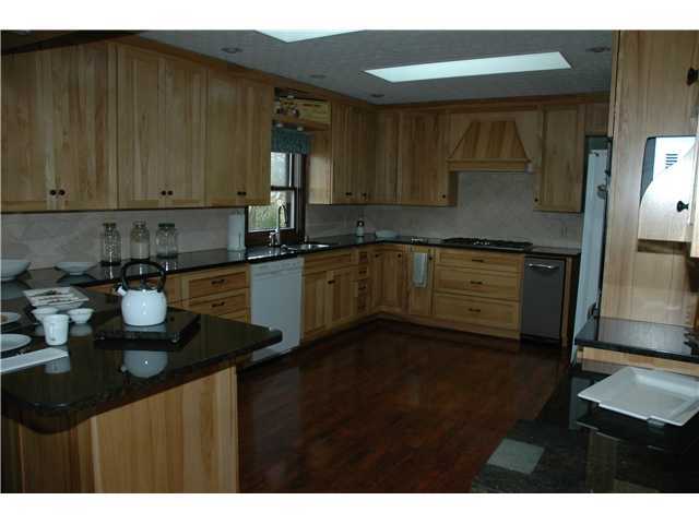 9283 Riverside Drive Powell, OH 43065 - Photo 4 of 18