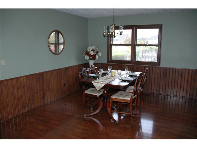 9283 Riverside Drive Powell, OH 43065 - Photo 6 of 18