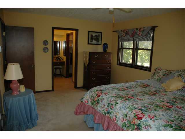 9283 Riverside Drive Powell, OH 43065 - Photo 8 of 18