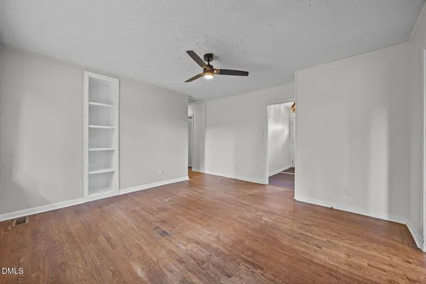 $1,300 | 1033 Xavier Drive, Fayetteville, NC 28311