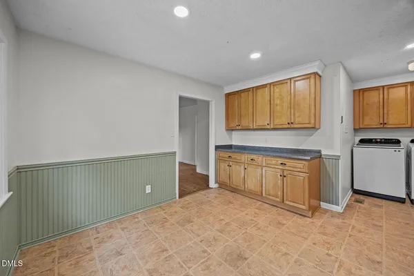 $1,300 | 1033 Xavier Drive, Fayetteville, NC 28311