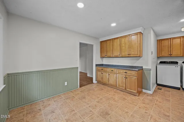 $1,350 | 1033 Xavier Drive, Fayetteville, NC 28311