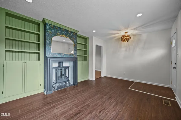 $1,300 | 1033 Xavier Drive, Fayetteville, NC 28311