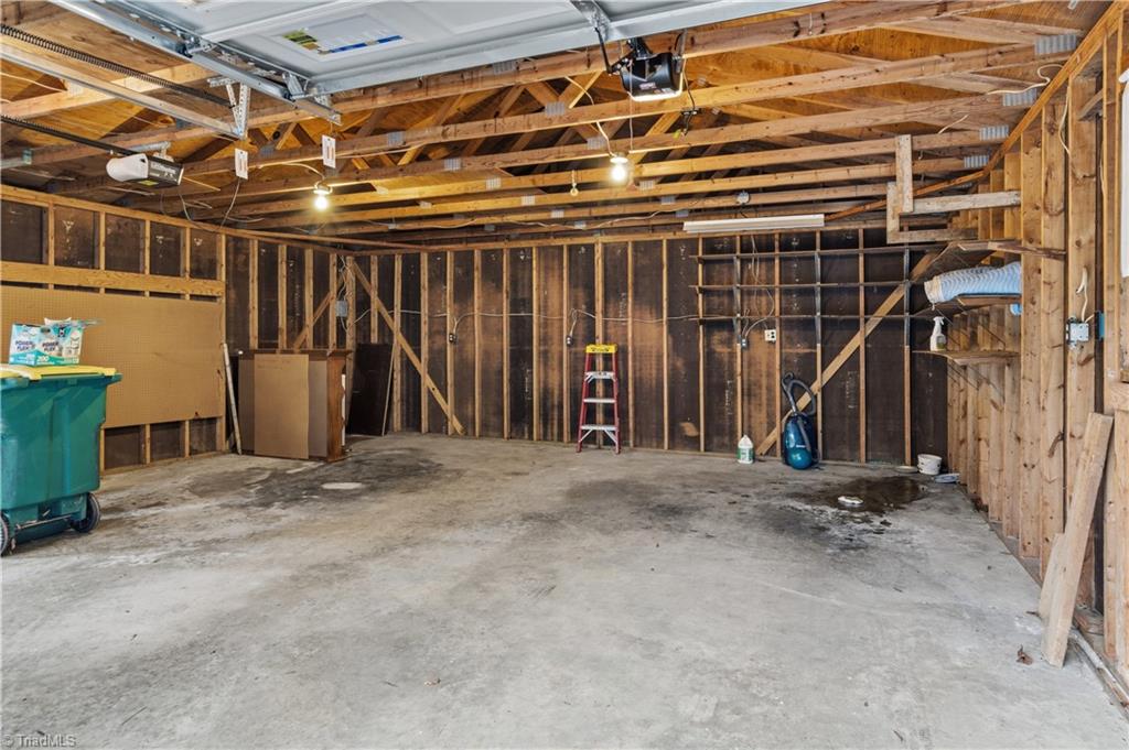 3511 Manoa Road Pfafftown, NC 27040 - Photo 33 of 38