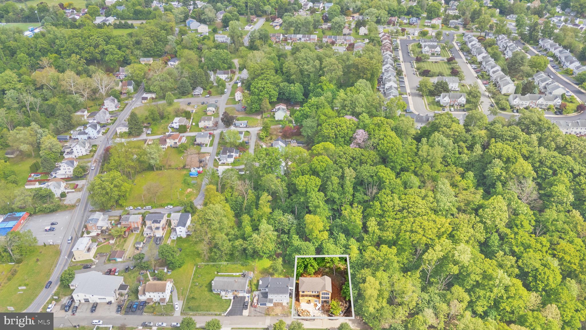 810 Maple Lane Aston, PA 19014 - Photo 8 of 12