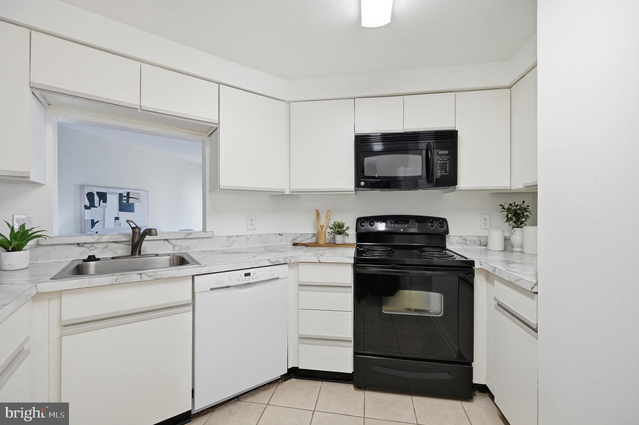 11240 Harbor Court, Unit 11240 Reston, VA 20191 - Photo 8 of 24