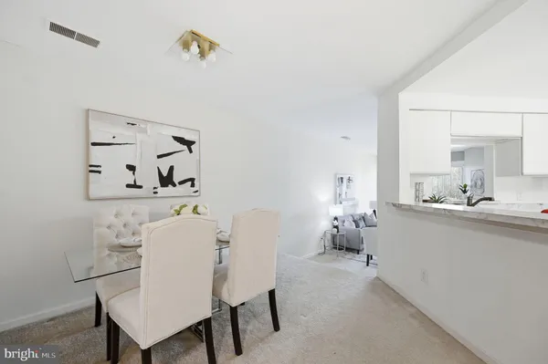 $585,000 | 11240 Harbor Court, Unit 11240, Reston, VA 20191