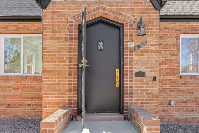 $3,700 | 1467 Clermont Street, Denver, CO 80220