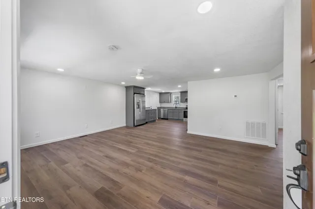 $229,900 | 414 West Hemlock Street, La Follette, TN 37766