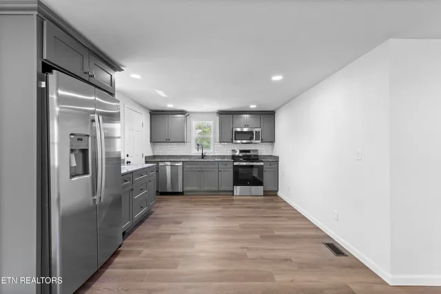 $229,900 | 414 West Hemlock Street, La Follette, TN 37766