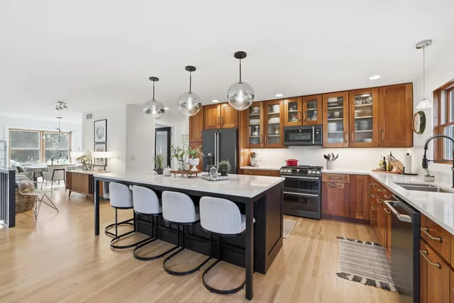 $439,900 | 1401 Lloyd Lane, St. Peter, MN 56082