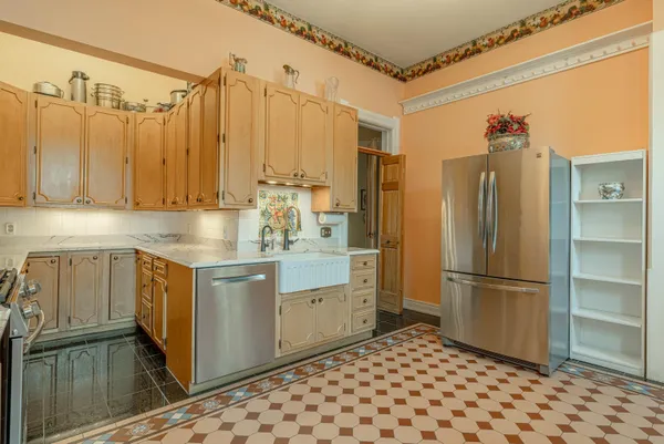 $699,900 | 1222 11th Street, Monroe, WI 53566