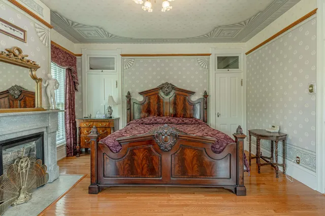 $739,900 | 1222 11th Street, Monroe, WI 53566