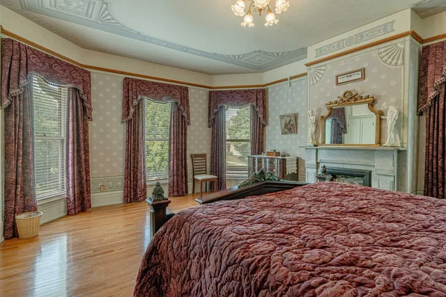 $739,900 | 1222 11th Street, Monroe, WI 53566