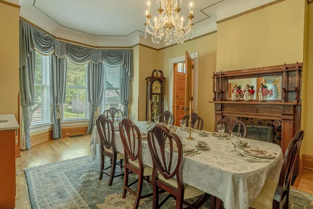 $739,900 | 1222 11th Street, Monroe, WI 53566