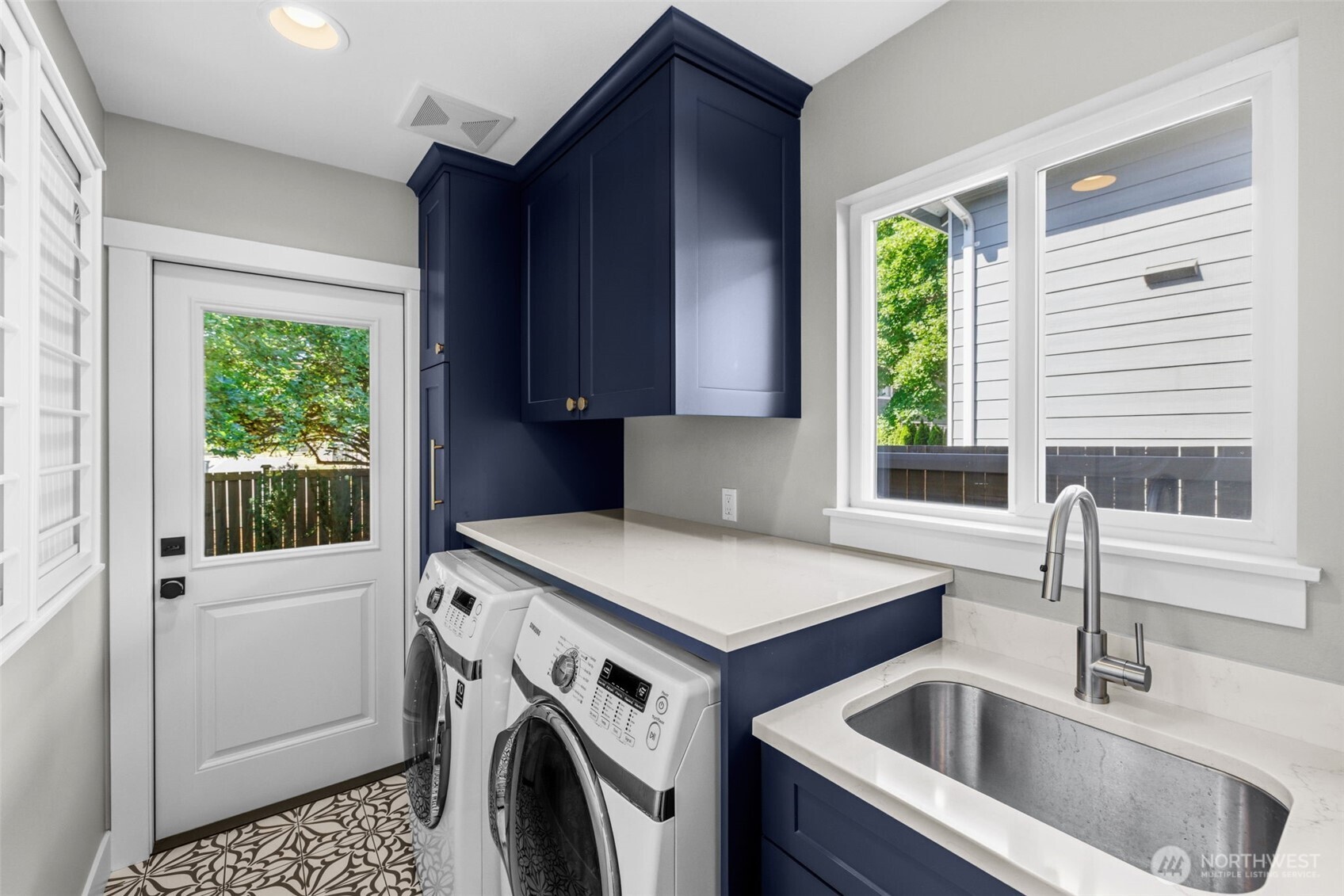 8829 Northeast 178th Street Bothell, WA 98011 - Photo 16 of 40